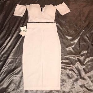 Off Shoulder Crop Top And Skirt Set